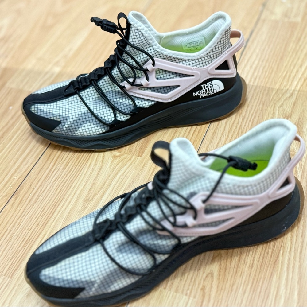 The North Face Trail Running / Outdoor Sneakers. Never worn.NWOT. Fast 📦 - Picture 12 of 15